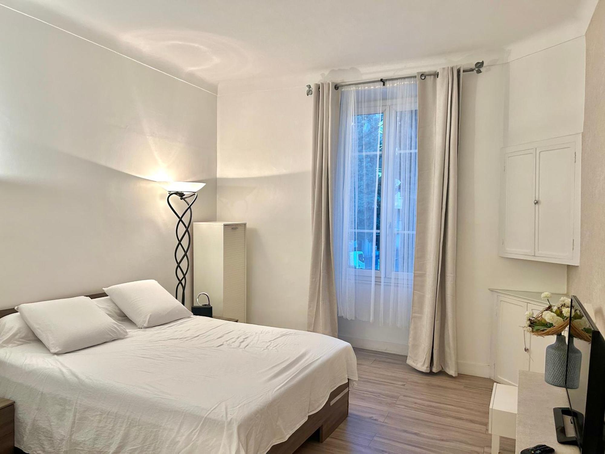 Amiral Courbet Apartment Juan-les-Pins Eksteriør billede