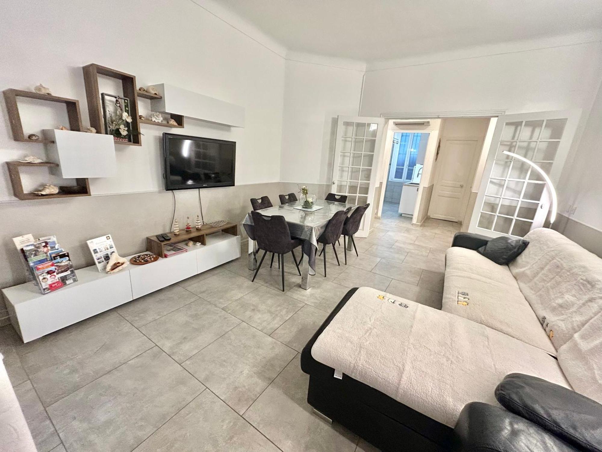 Amiral Courbet Apartment Juan-les-Pins Eksteriør billede